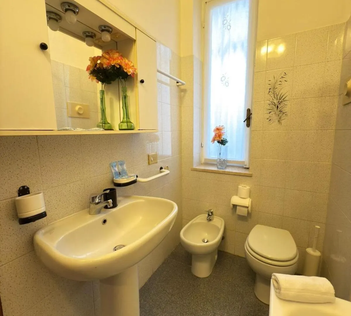 Classic Milan House 15 Minutes From Duomo Apartman