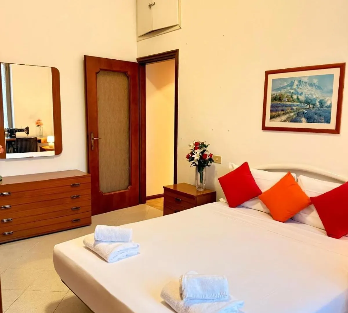 Classic Milan House 15 Minutes From Duomo Apartman
